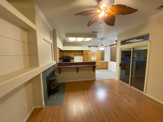 Photo - 1806 Augusta Ln