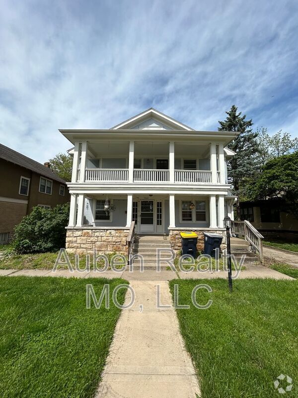 Building Photo - 5432 Harrison St Rental