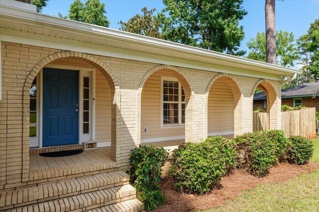 Photo - 175 Creekview Cir