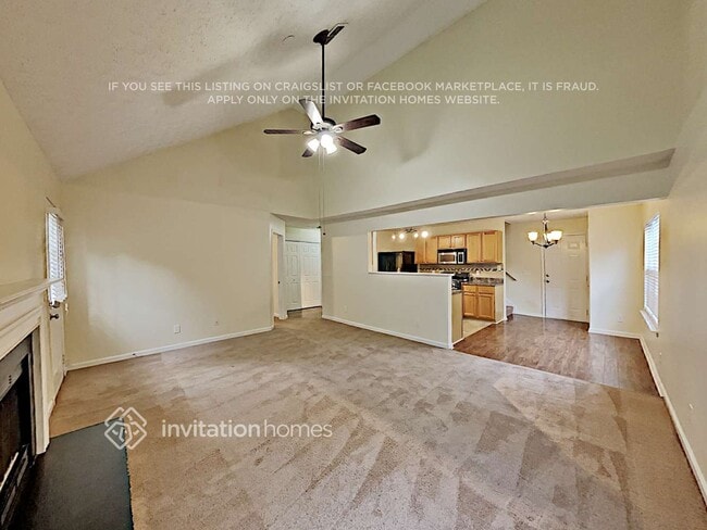 Photo - 298 Carrington Way