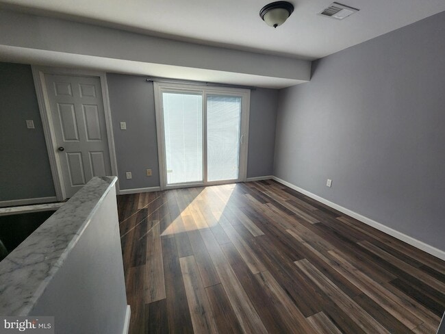 46 Village Dr