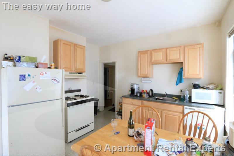 Photo - 61 Webster Ave