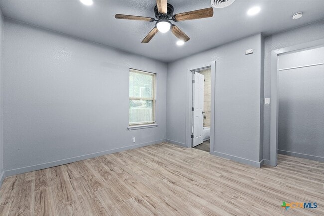 Photo - 805 S 32nd St