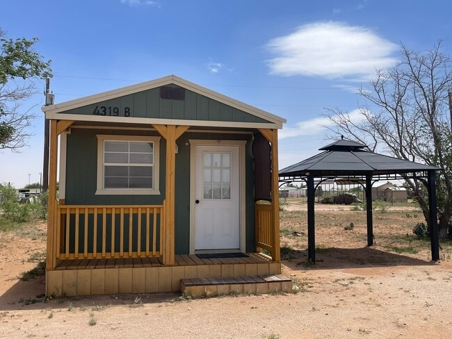 Building Photo - Cabin B Rental