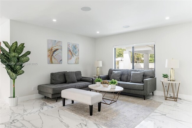 Photo - 1600 Micanopy Ave