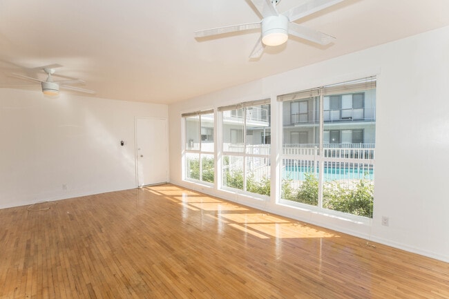 Photo - 17020 W Sunset Blvd