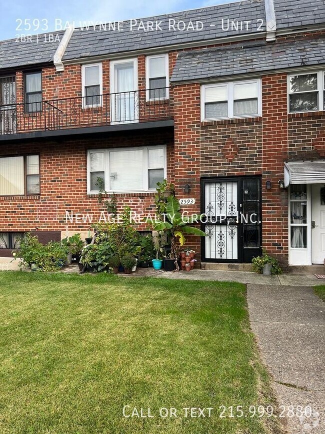 Building Photo - Two Bedroom in Wynnefield Heights with Gar... Unit 2 Rental