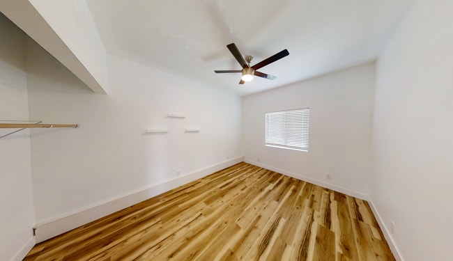 Photo - 5071-5073 55th St Unit 5073 55th St