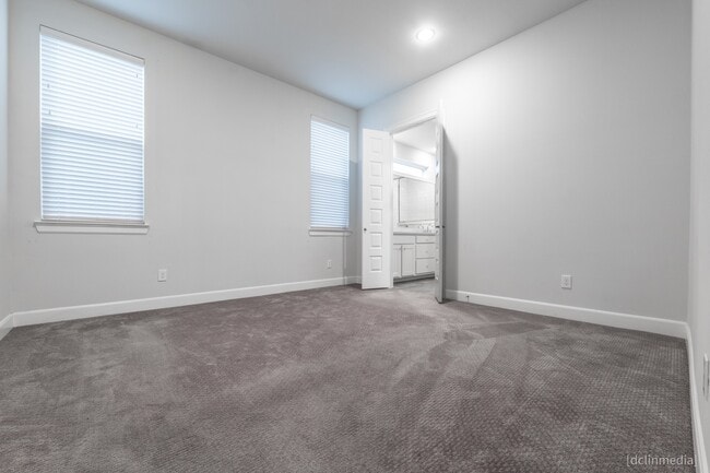 Photo - 621 Press St