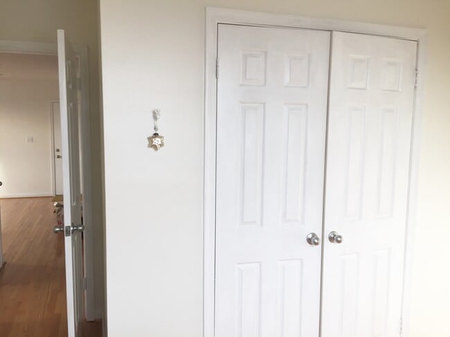 Photo - 730 11th St NE Unidad 403