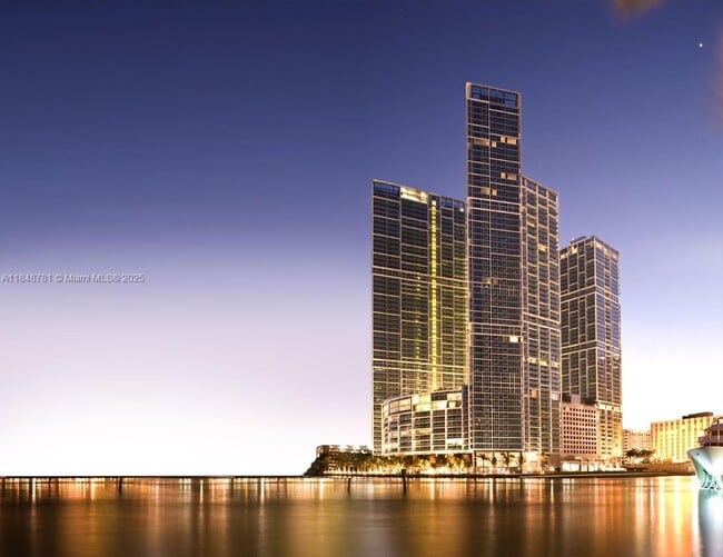 Building Photo - 485 Brickell Ave Unit 3303 Rental