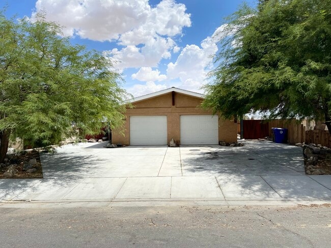 Photo - 6587 Oasis Ave