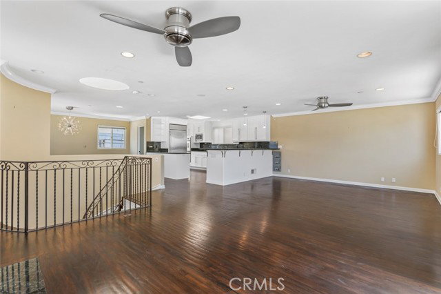 Photo - 209 N Crest Dr