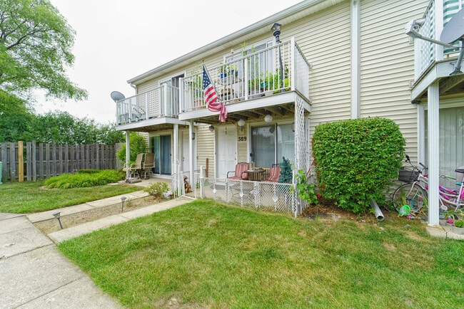 Photo - 389 Meadow Green Ln