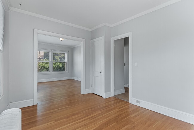 Photo - 214 Oak Grove | Origen Living