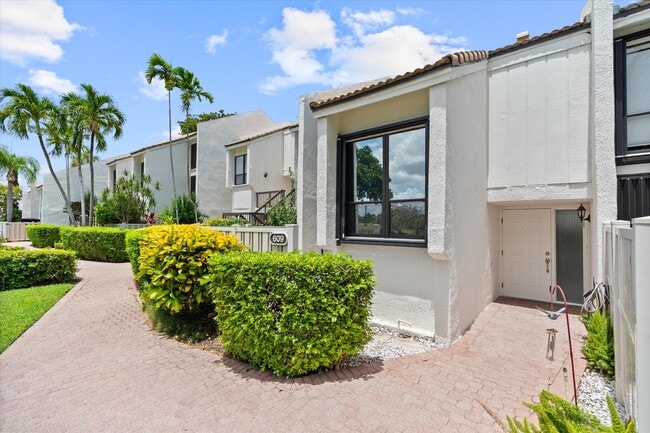 Photo - 609 Bridgewood Dr