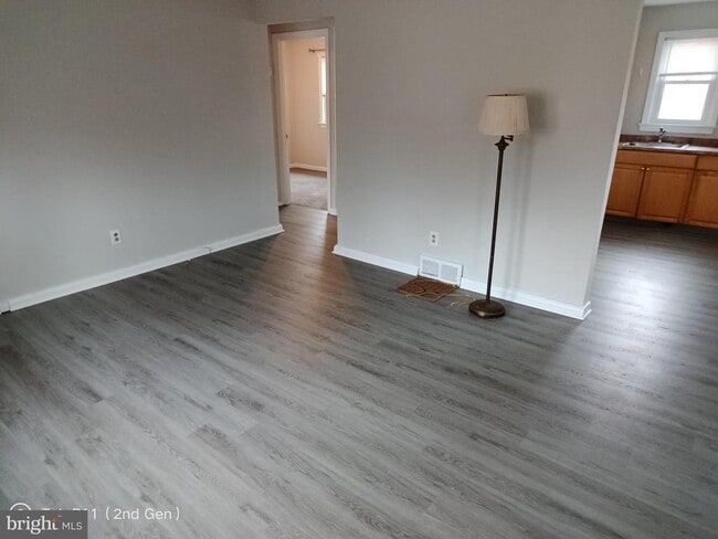 Photo - 16 N Orchard St