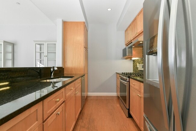 Photo - 185 High St Unidad 103