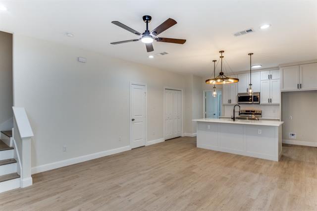 Photo - 8004 Julie Ave