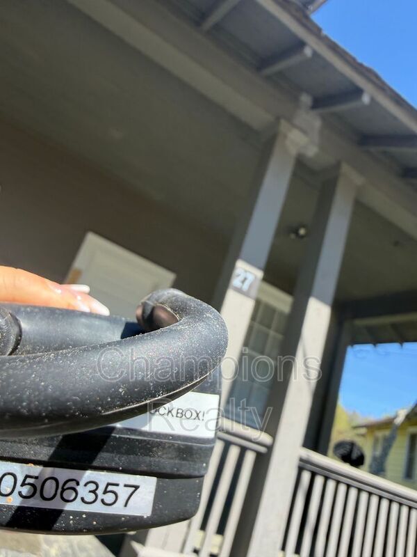 Photo - 27 Woodland Cir