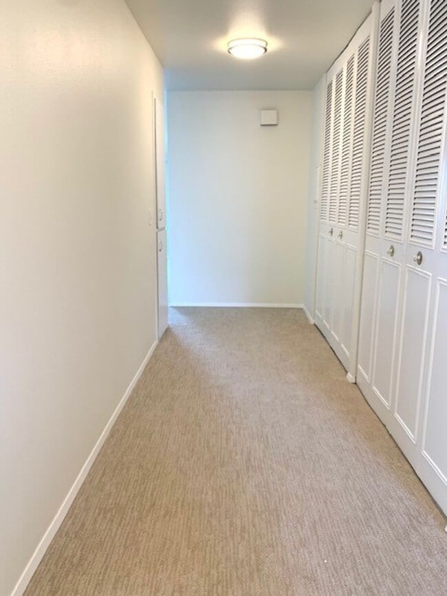 Photo - Raphael Court Apartments