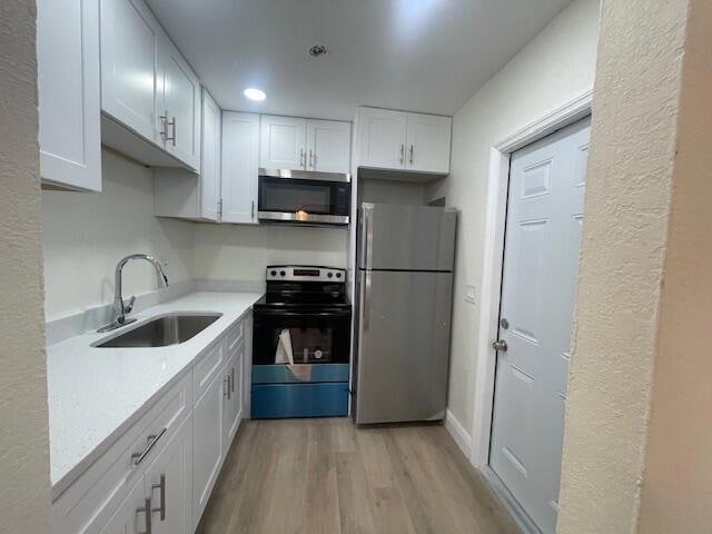 Photo - 304 N Tamarind Ave