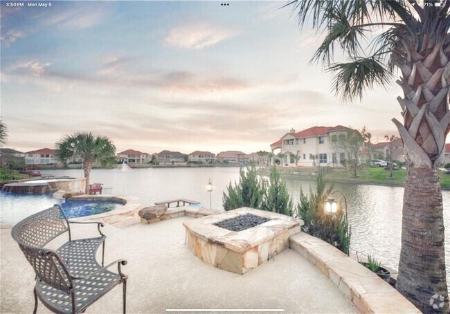 Building Photo - 18422 Windsor Lakes Dr Rental