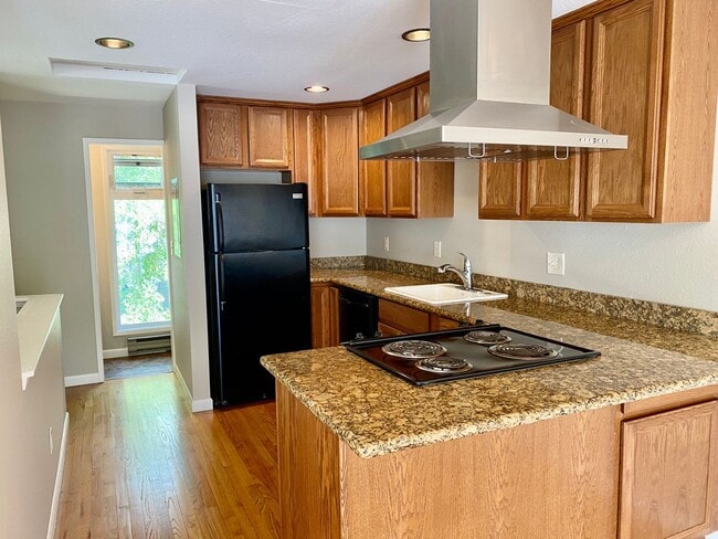 Photo - Bacolas Duplex 2 Unit D