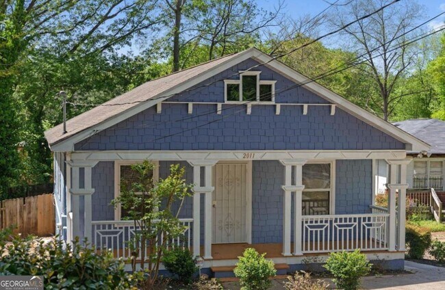 Building Photo - 2011 Lewis Rd SE