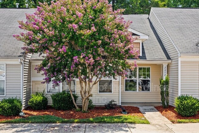 Building Photo - 2052 Shady Pond Dr