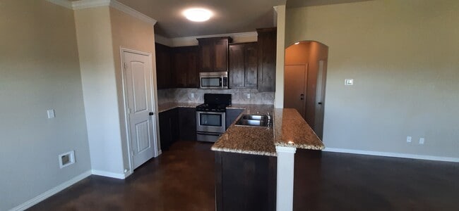 Photo - 119 Crossfire Ct