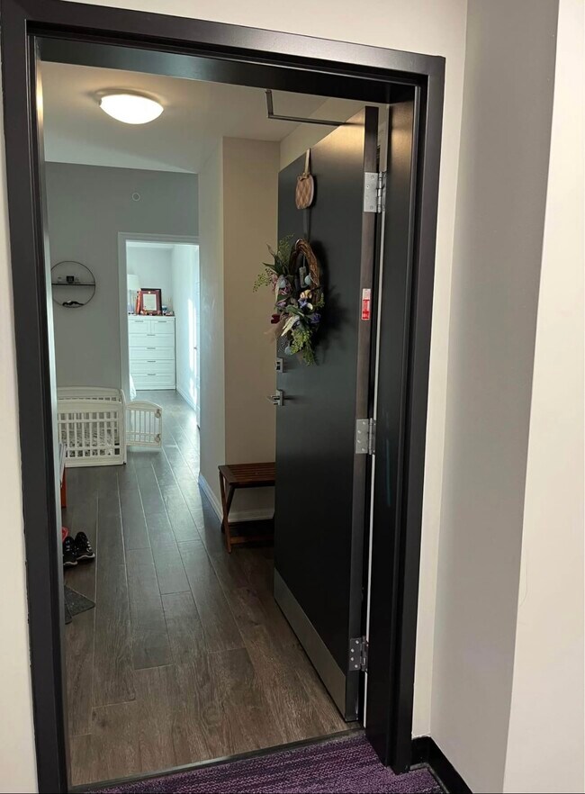 Photo - 35 Kingsbury Sq Unit 311