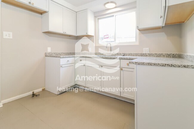 Photo - 16708 Avon Ave