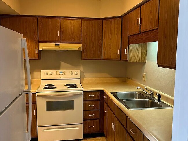 Photo - 1840 S Gilbert St Unit 5