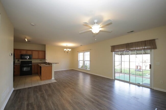 Photo - 2120 Highland Gate Dr