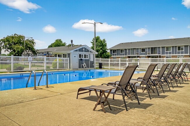 Photo - Camelot Apartments