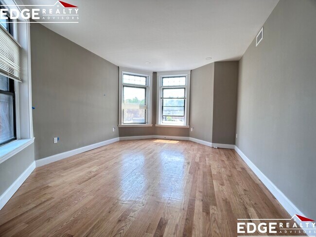 1914 Beacon St Unit 1