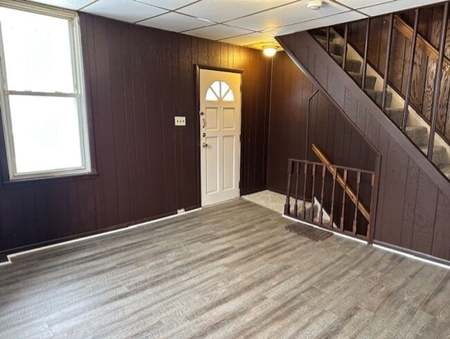 Photo - 330 S 4th St