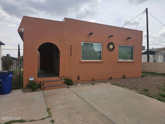 Building Photo - 3008 Richmond Ave Rental