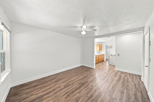 724 W Lewis St Unit 1