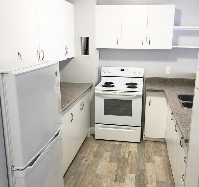 Photo - Embassy Apartments