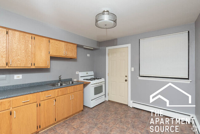 Building Photo - 1600 W Jarvis Ave Rental