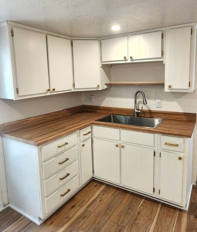 Photo - 4439 Danville Rd