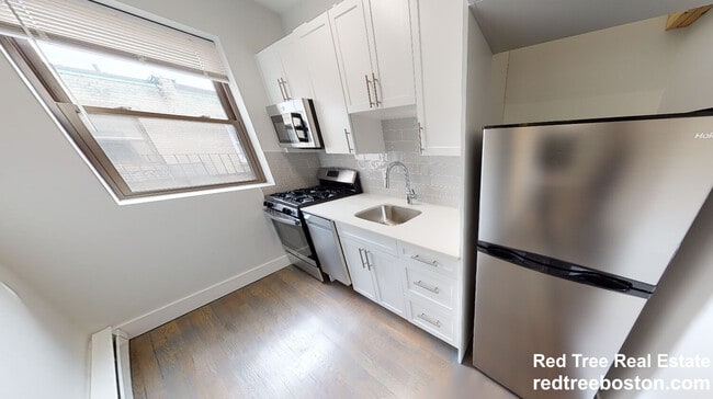 Building Photo - 81 Park Dr Unit 22