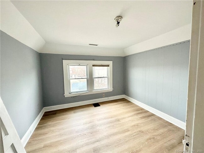 Photo - 173 Coleman St Unit 3rd floor