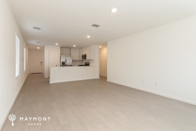 Photo - 3133 Burmese St