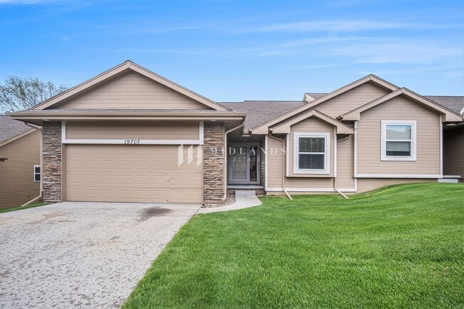 Ranch Townhome in Shadow View - Ranch Townhome in Shadow View