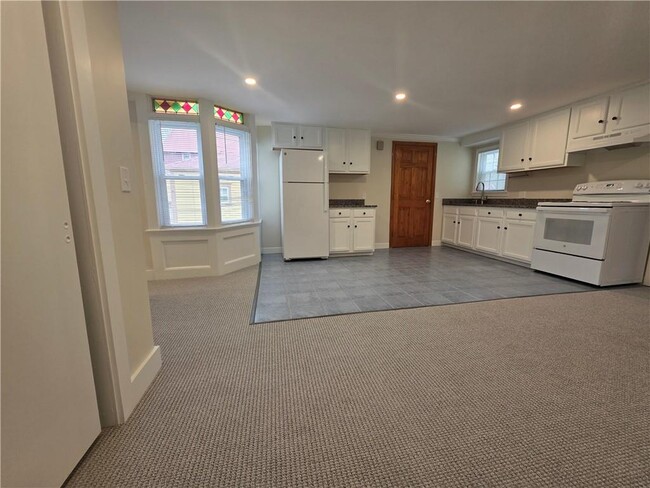 Photo - 354 Old Boston Neck Rd Unit 2