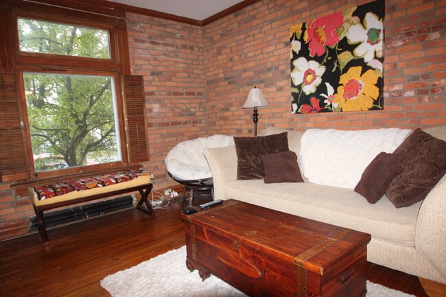 Classic German Village - 239 E Whittier St Unit 239 E Whittier