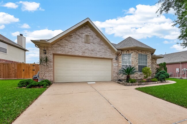 Photo - 13719 Saxony Dr